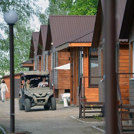Recreational Center Rezidentsiya Hotel Yahotyn ภายนอก รูปภาพ